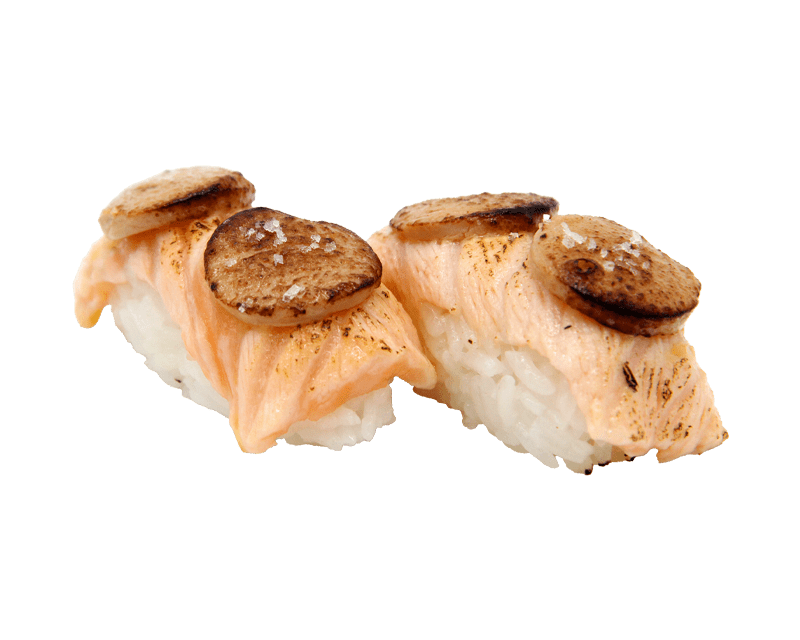 Création de sushi par Sushi'c restaurant Japonais à Lunel